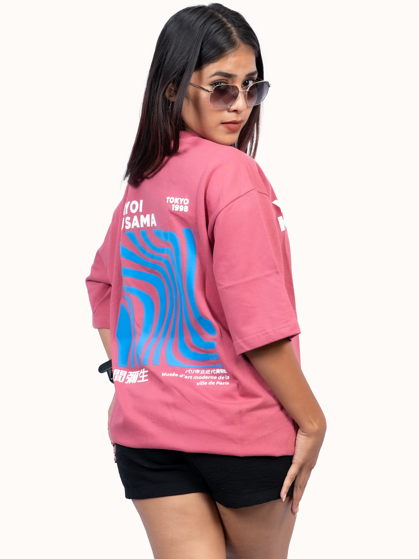 Tokyo - Yayoi kusama - Drop shoulder t shirt - Pink